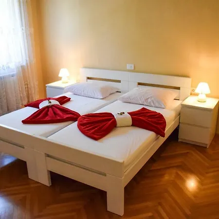 Apartmaji Fani *