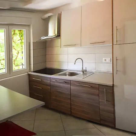 Apartmaji Fani Daire *