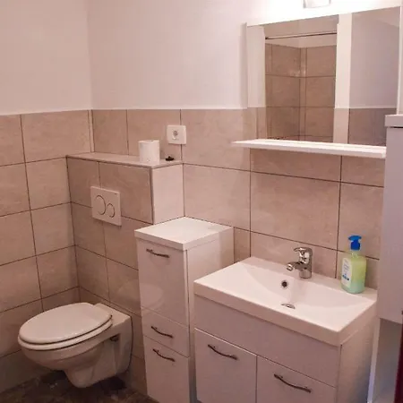 Apartmaji Fani Daire Izola